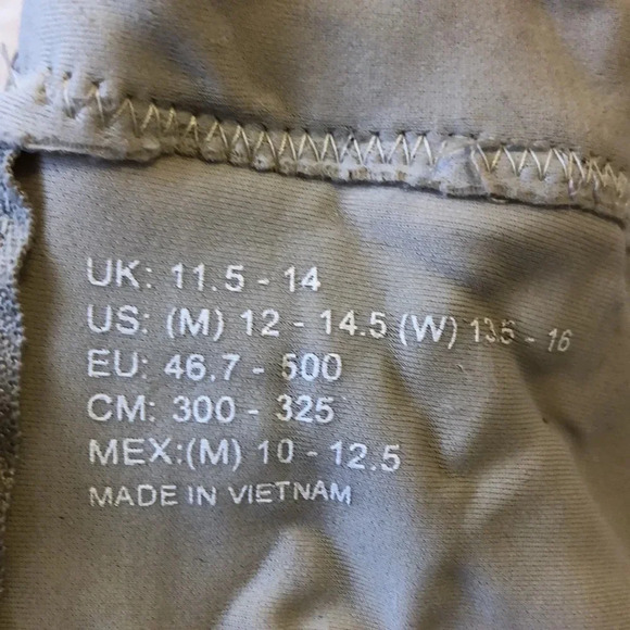 UK Gear PT-03 hot terrain running shoe with free gators and spare laces - Picture 11 of 13